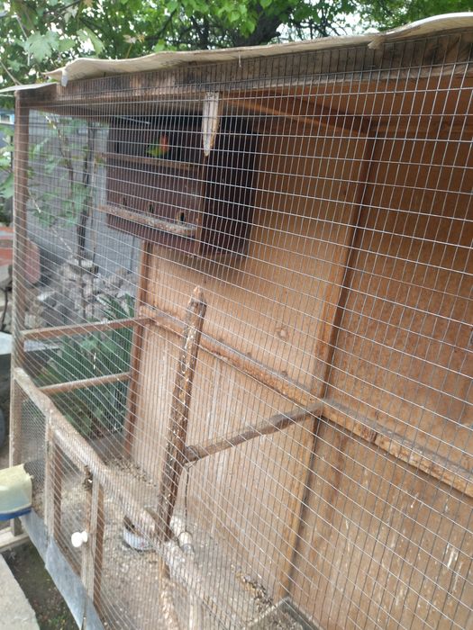Большая клетка для попугайев