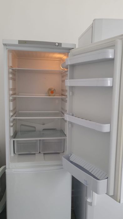 Продается холодильники