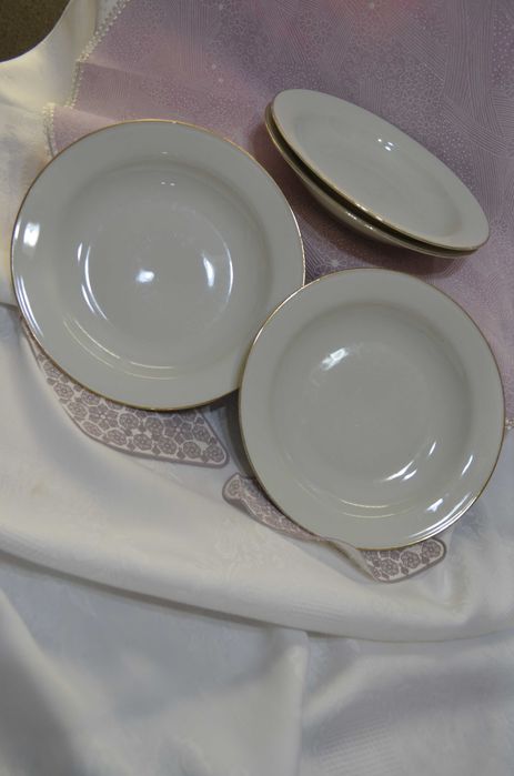 Немски чинии дълбоки