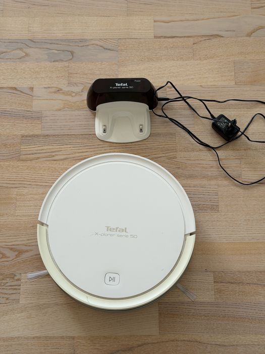 Продам робот пылесос