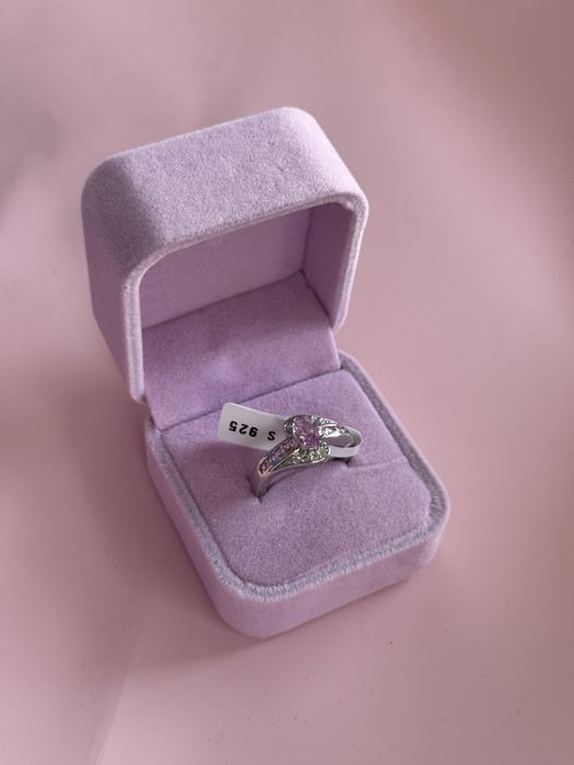 Кольцо серебро (с коробочкой)