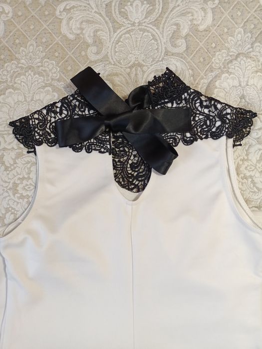 Красивое женское платье