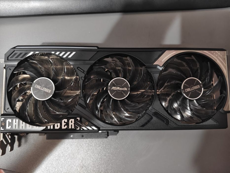 ASRock 9070 Challenger 16gb