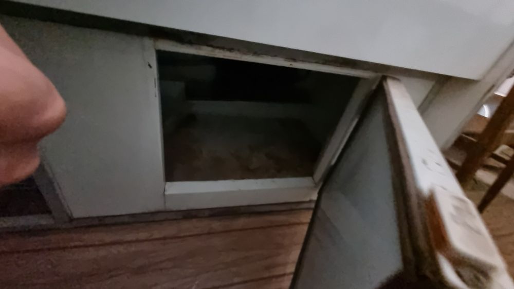 Витрина учун холодилник сотилади