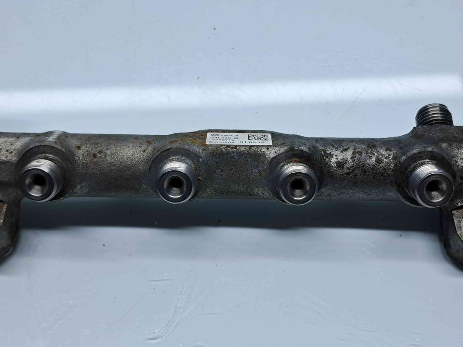 Rampa injectoare  AUDI A4 (8W2, B9) [Fabr 2015-prezent] 04L089G 1.6 TD