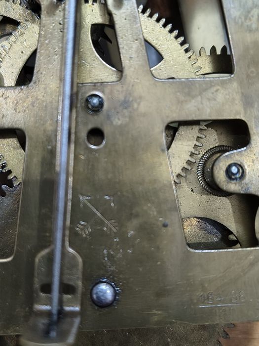 Ceas de perete cu pendul, pendula