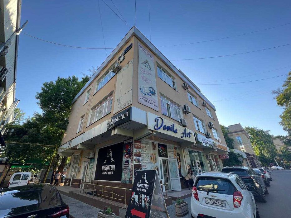 Продается Нежилой помещения торг.Центр Чиланзар 1150м2 Фасад- 17 метр