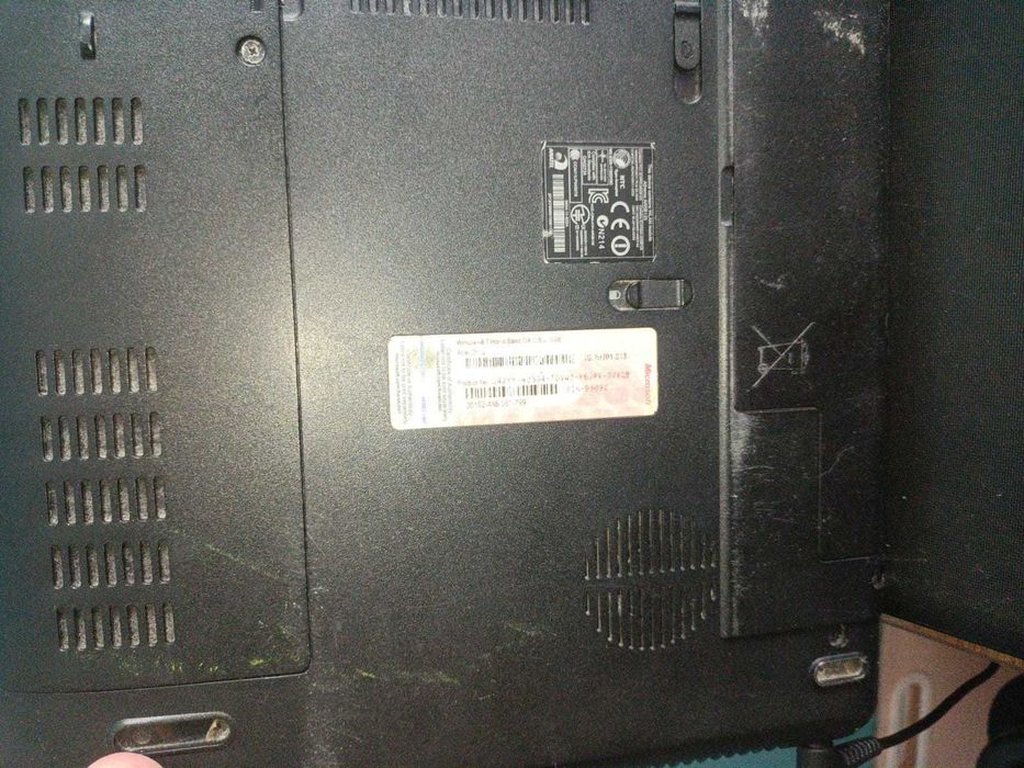 Продам ноутбук Acer aspire 5573