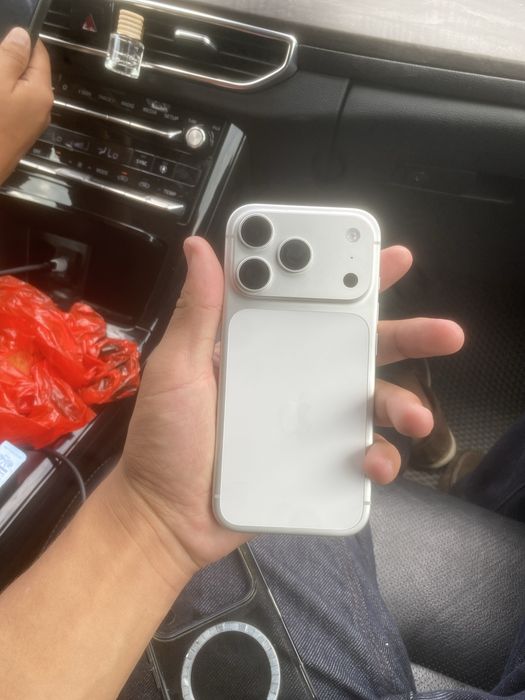 iphone 17 pro silver 256 GB Model A3523