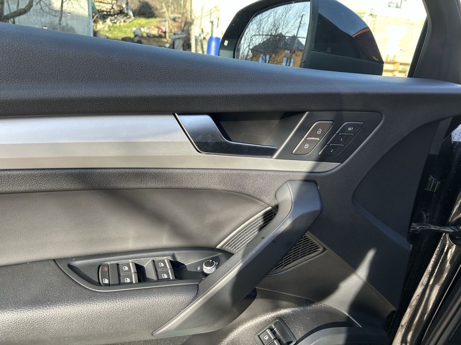 Audi Q5 50 TFSI e quattro | 2021 | Negru | Automat