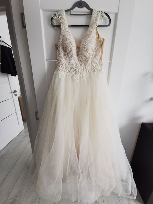 Rochie de mireasa A-line