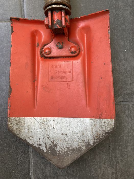 STAHL GARANTIE сгъваема лопата за окоп 1941 г