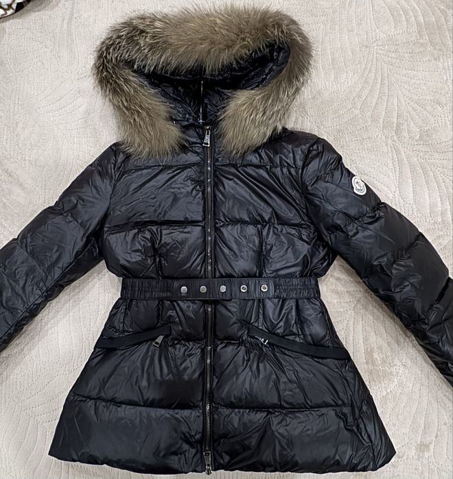 Продам куртку монклер