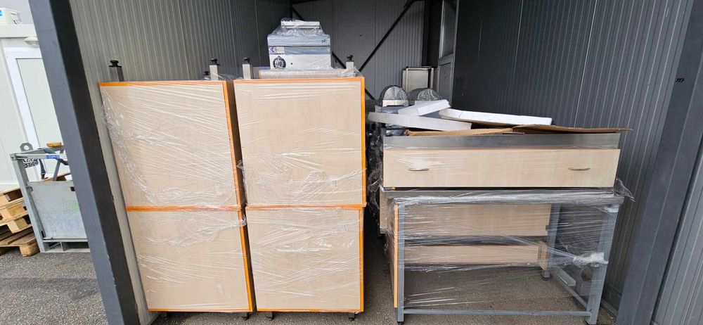 Модулни витрини и шкафове за магазин