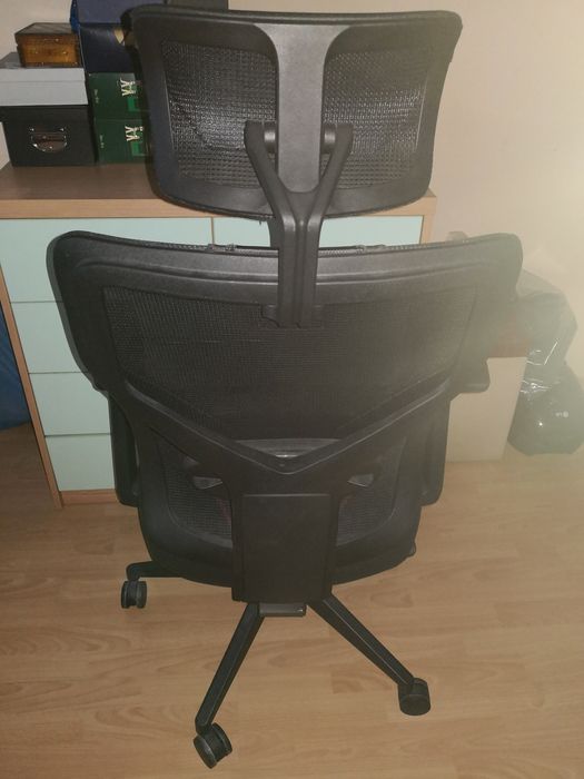 Продавам,
Геймърски стол ThunderX3 YAMA1