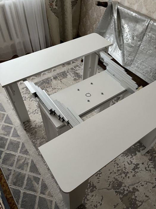 Универсальный стол на 12 человек