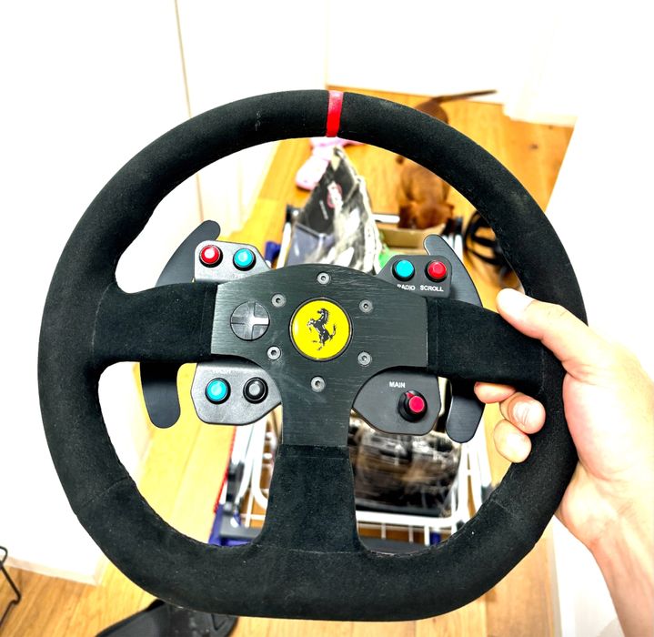 T300 RS Ferrari Alcantara edition + volan drift + Stand + schimbator