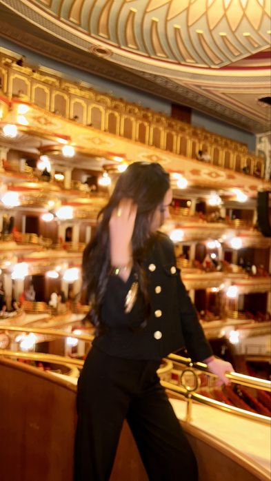 Черный твидовый пиджак