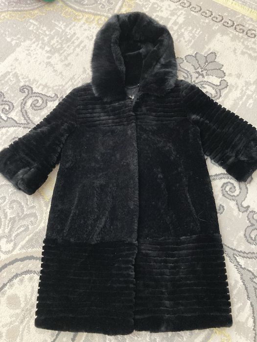 Продам шубу в отличном состояний