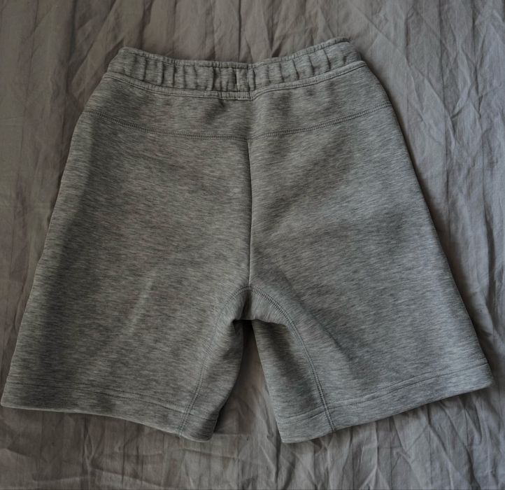 Nike Sportswear Tech Fleece Older Kids' (Boys') Shorts
