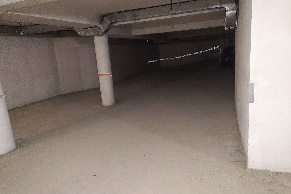 Дава се под наем Гараж / Паркомясто в Варна, Христо Ботев - 38 кв.м за 66.3 € - Снимка #4