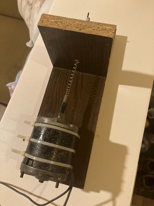 Electromagnet / solenoid de putere, cu miez mobil și arc, 230 V