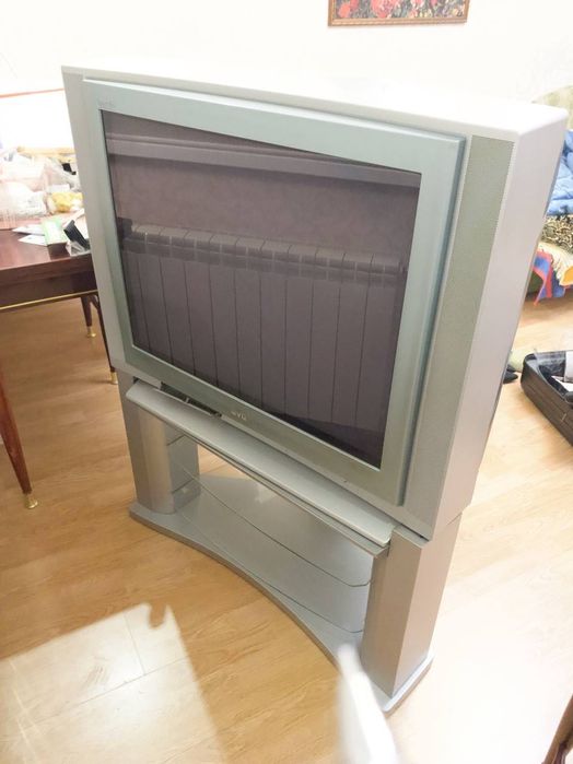 Продаю телевизор jvc