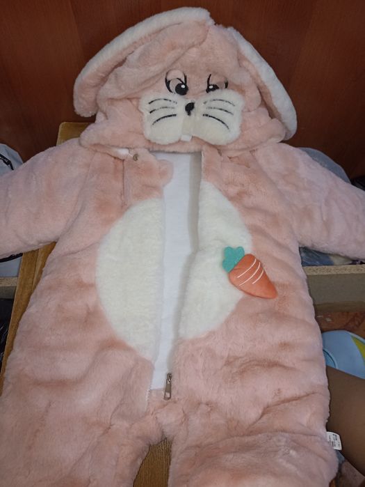 Зимний комбинезон для девочки