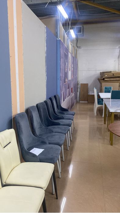 Продам стулья новые со склада