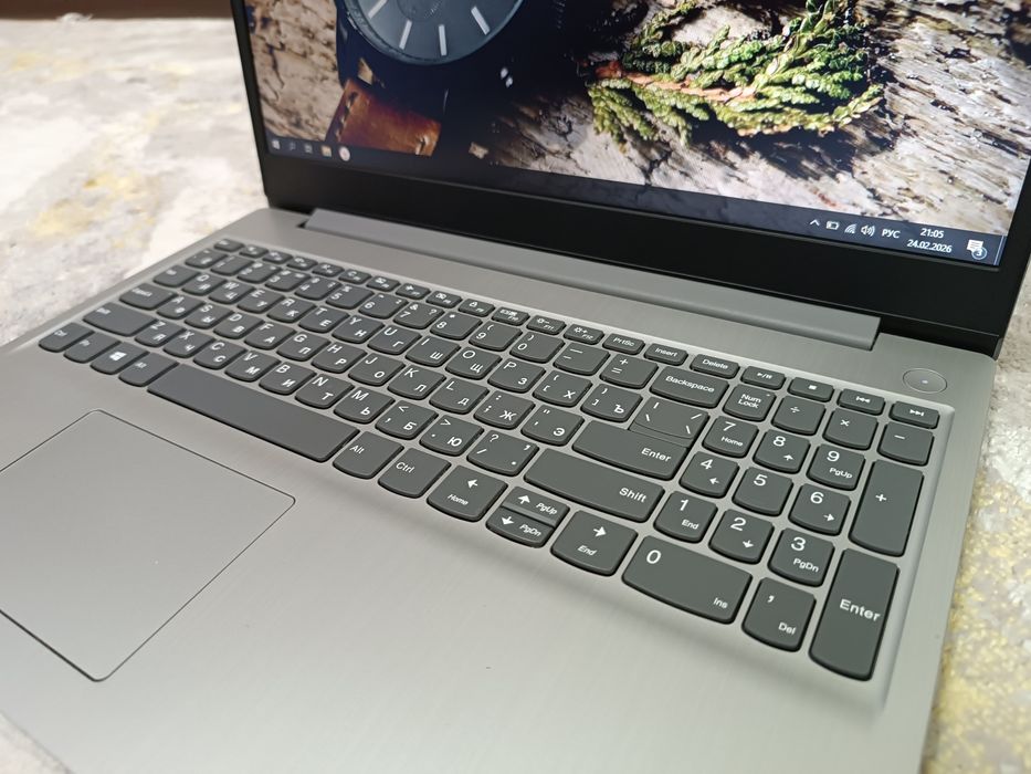 Ноутбук LENOVO 2021 SSD m.2.