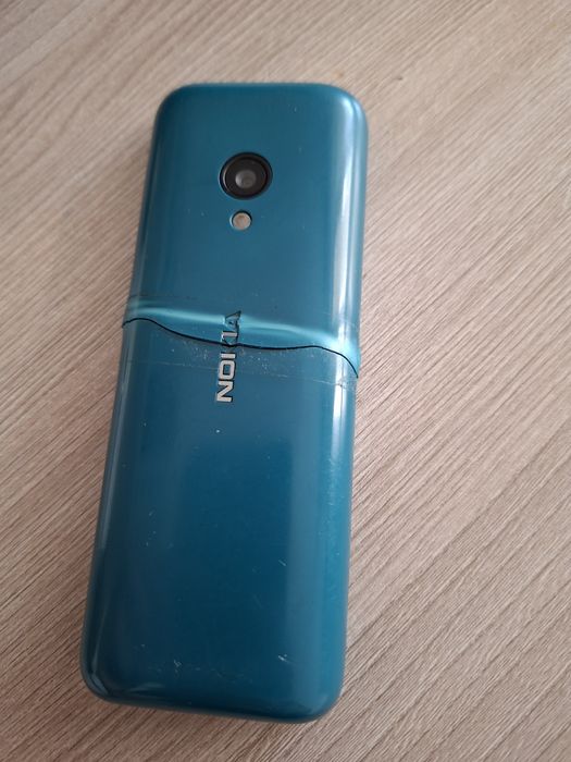 Продам кнопочный телефон нокиа