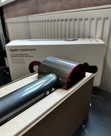 Фен Dyson Supersonic HD 15