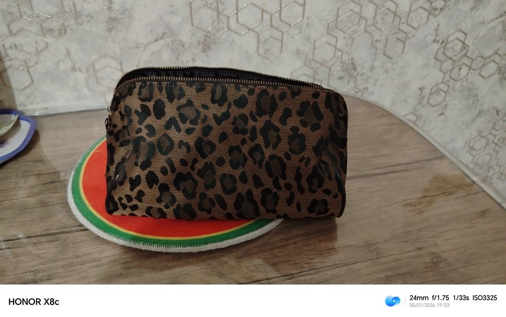 Продаю женские мини сумки