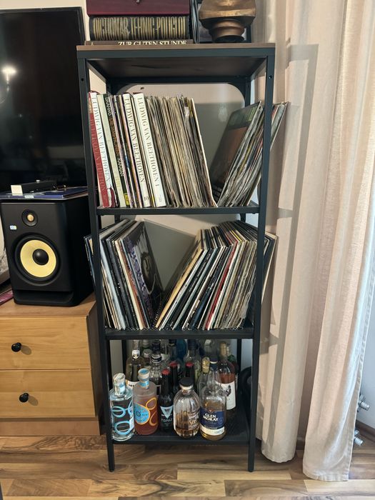 Etajera / Raft Viniluri Ikea Vittsjo