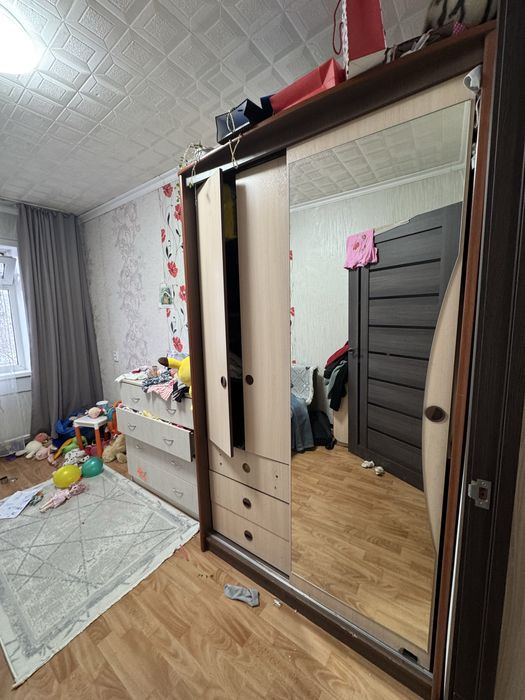 отдам даром шкаф