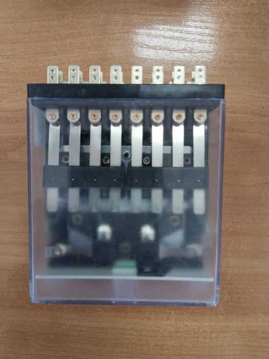 Продам реле блокировки arteche BJ8R 220VDC