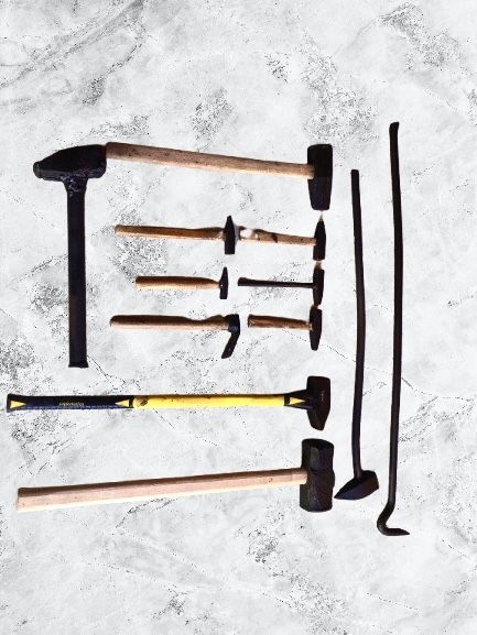 Цена - 9€. Сет от Чукове - 11бр. От 10кг. до 200гр.