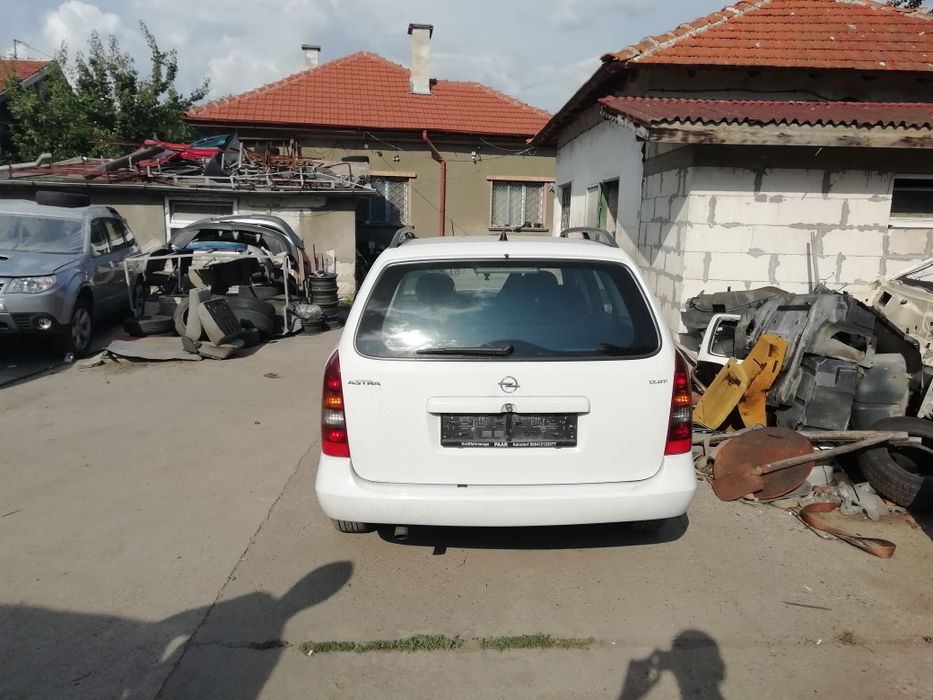 Opel Astra G 1.7 DTI НА ЧАСТИ 2бр.