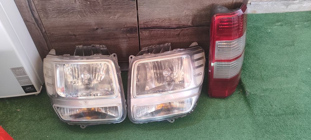 Dodge Nitro десен стоп