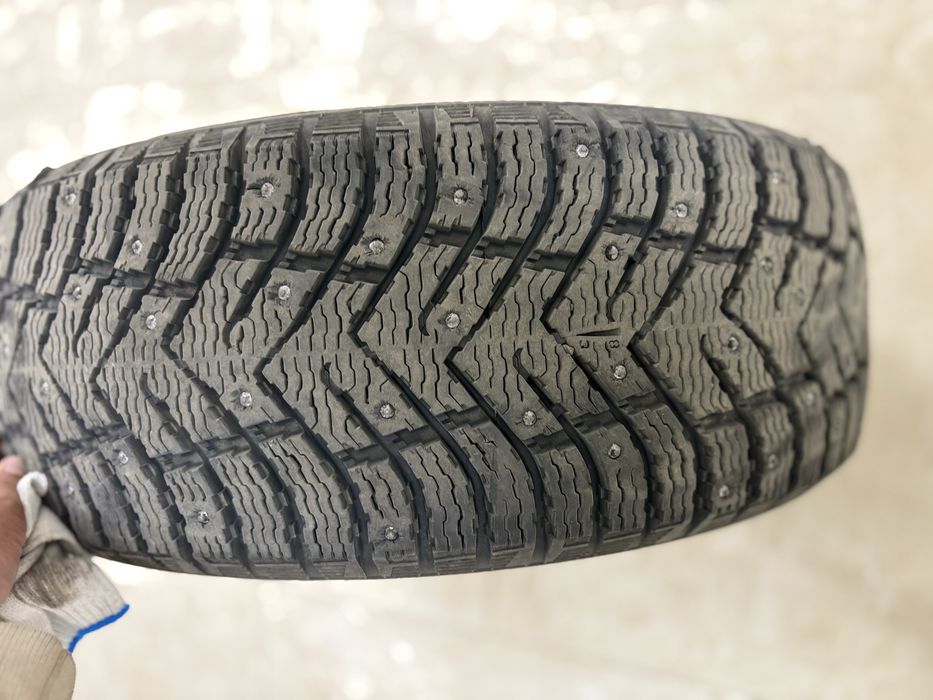 Зимние шины 215/55R17 Cordiant