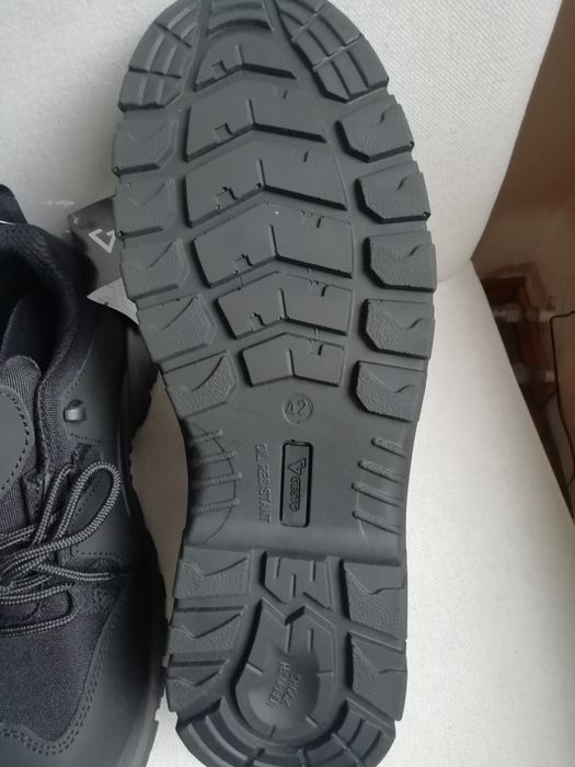 Защитни работни обувки