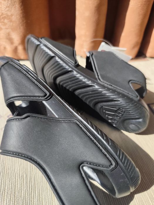 Sandale copii noi cu etichetă Hervis