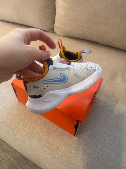 Маратонки Найк flex Runner 3. Размер 23,5. Стелка: 15 см. Като нови!