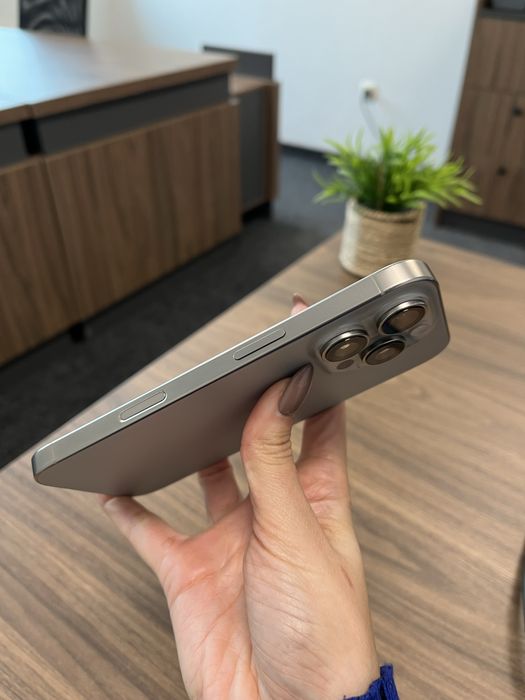 Iphone 16 pro 1 г. Гаранция