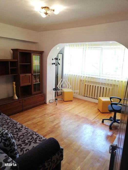 Apartament 3 camere 87mp în Piata CIpariu