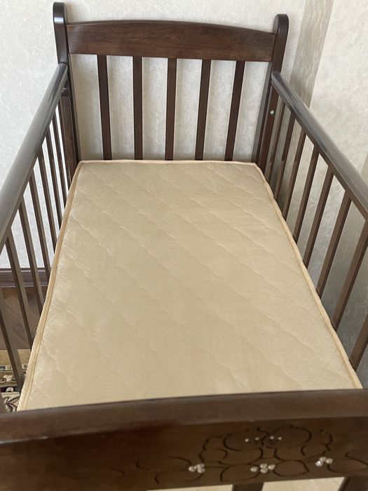 Манеж с маятником