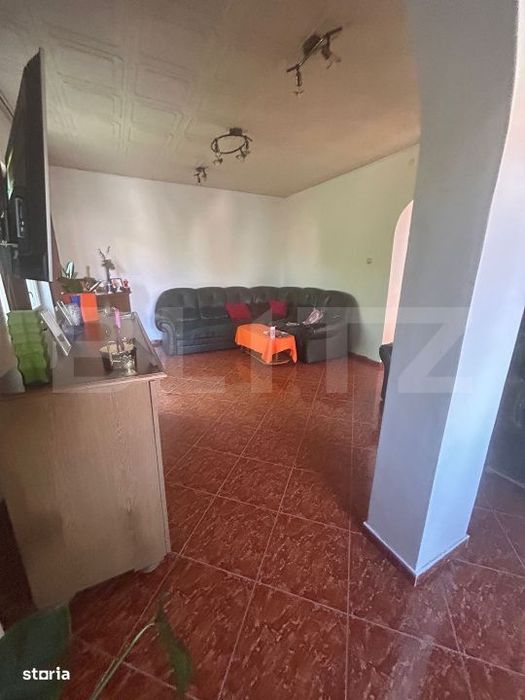 Casa de vanzare, 115.20 mp, zona Ghirodei