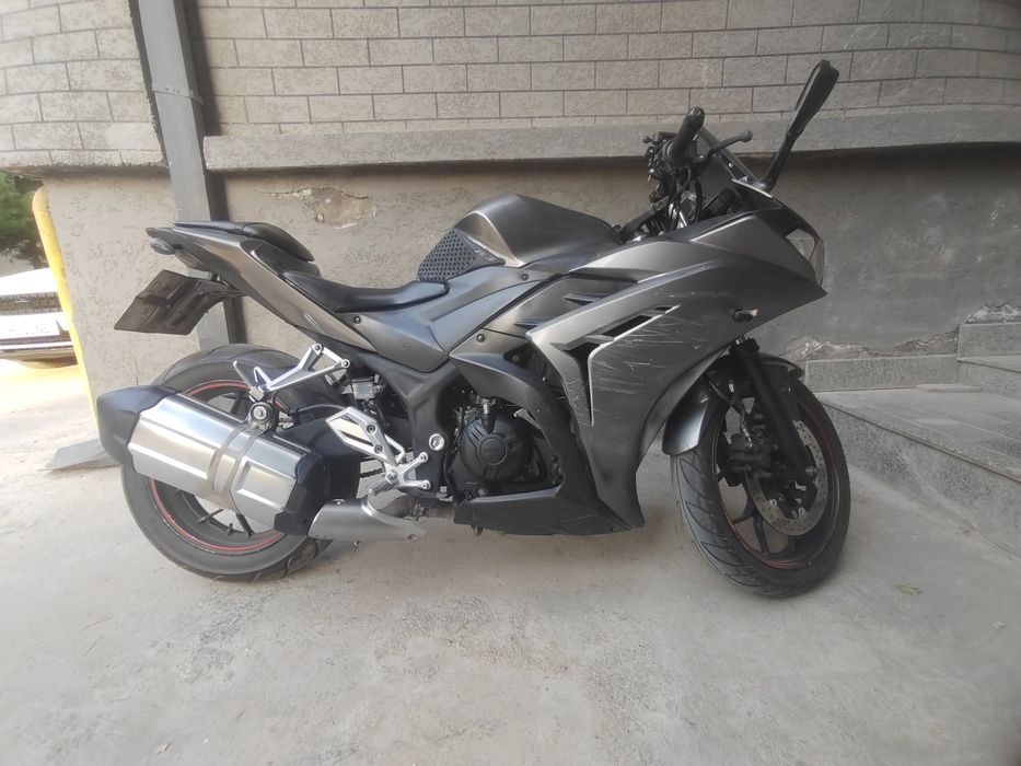 Продам надёжного железного коня Yamaha r3 2016 года 40000 пробег