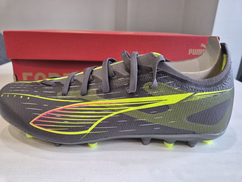 Футболни обувки Puma Ultra 5 Match MG