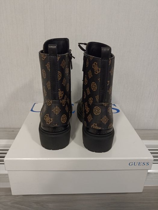 Дамски боти Guess